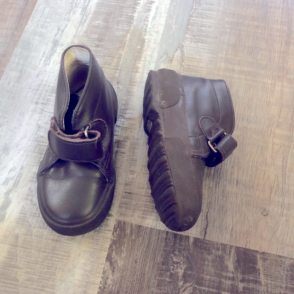 Superga dark brown leather kids 8.5 ankle boots